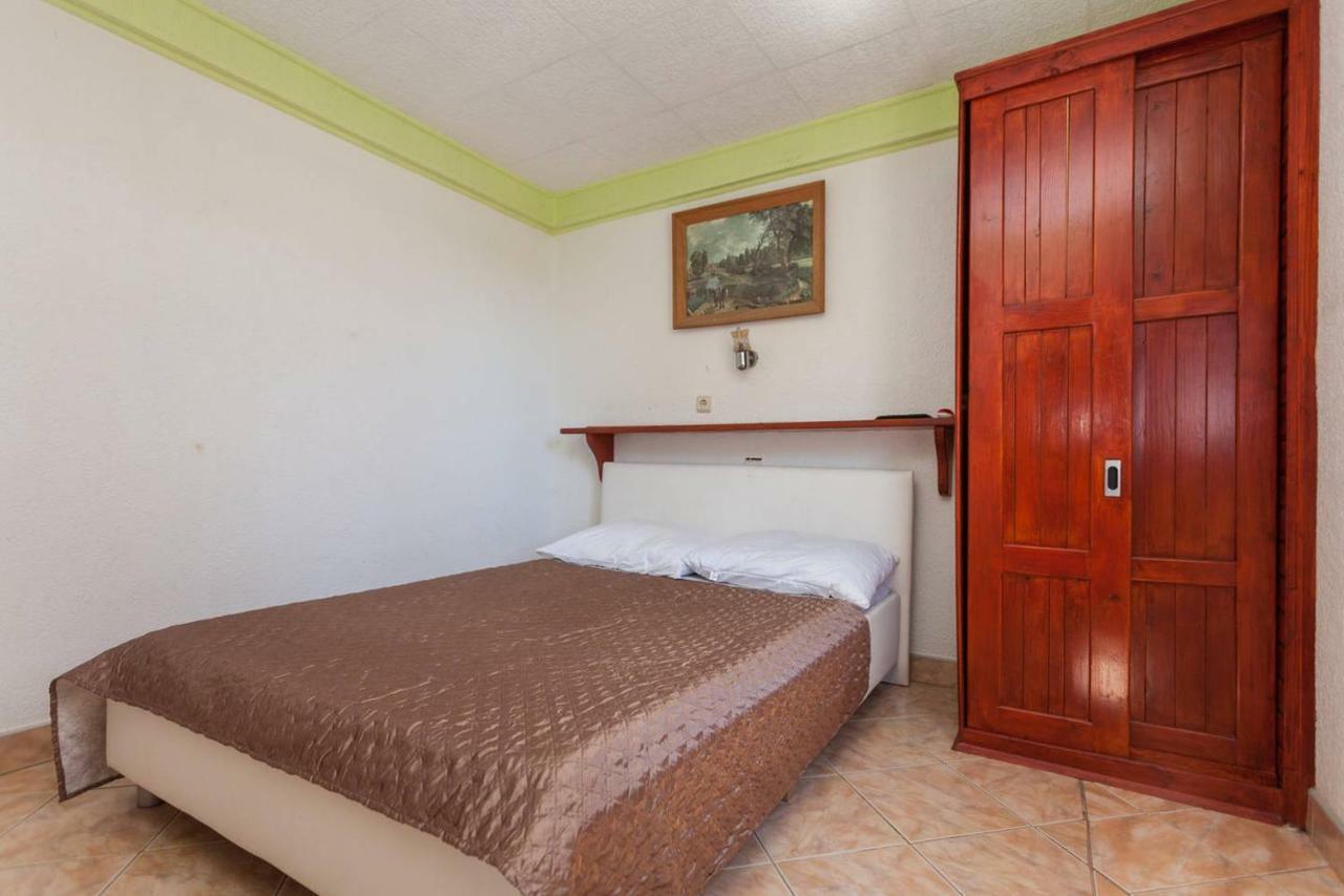 Apartmani Antonella Premantura Exterior foto