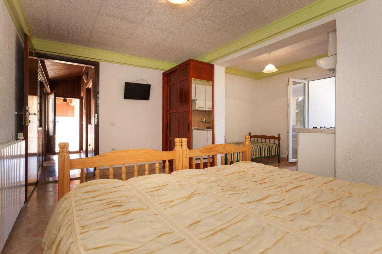 Apartmani Antonella Premantura Exterior foto
