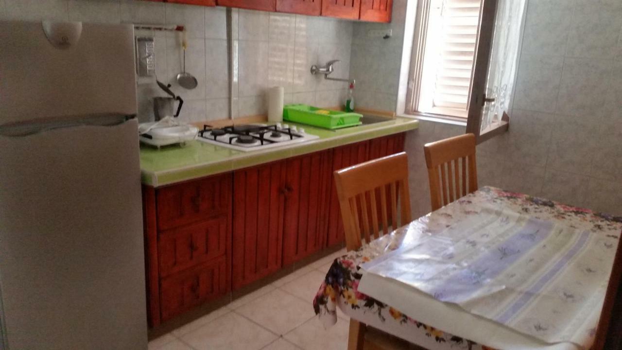 Apartmani Antonella Premantura Exterior foto